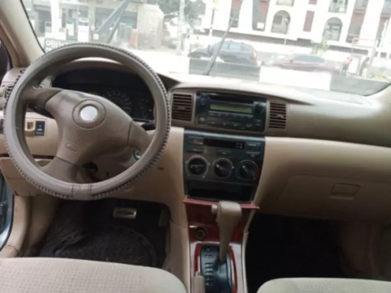 Toyota Corolla - 2005