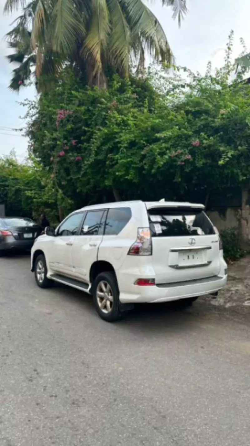Lexus GX 460   - 2017