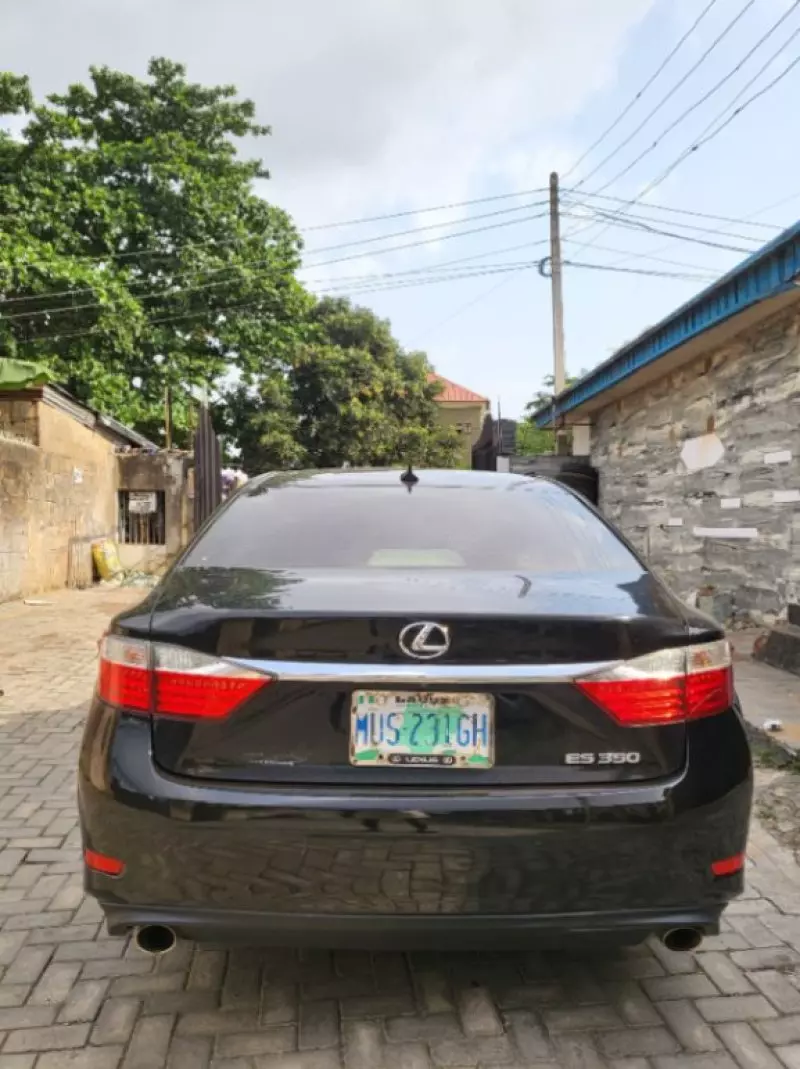 Lexus ES 350   - 2013