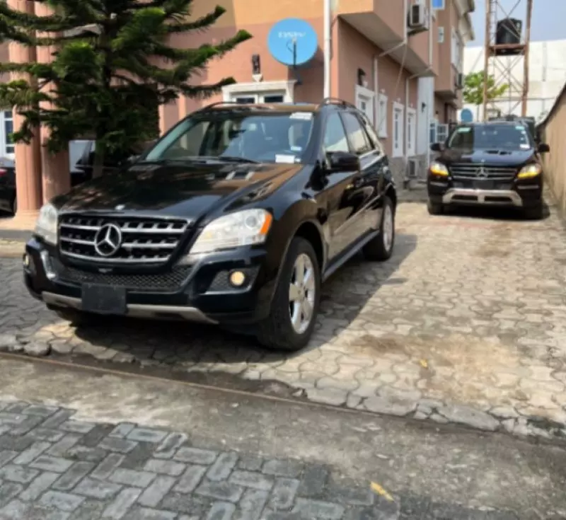 Mercedes-Benz M-Class   - 2011