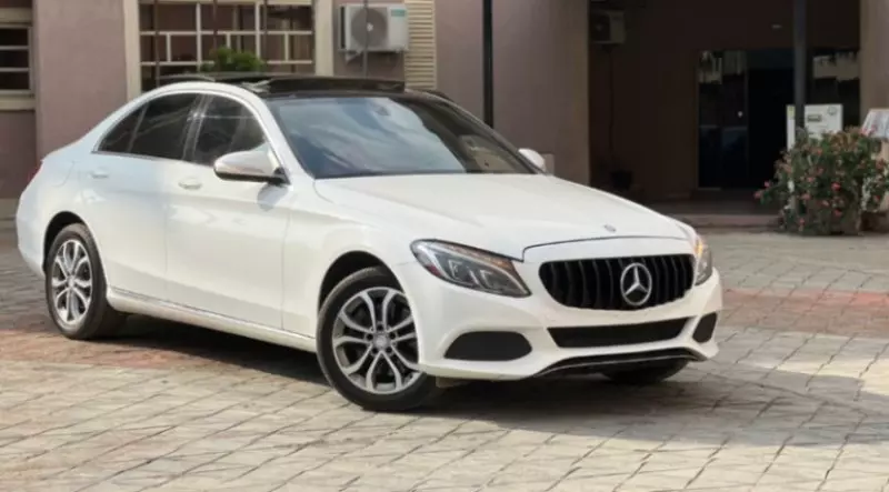 Mercedes-Benz C 300   - 2015