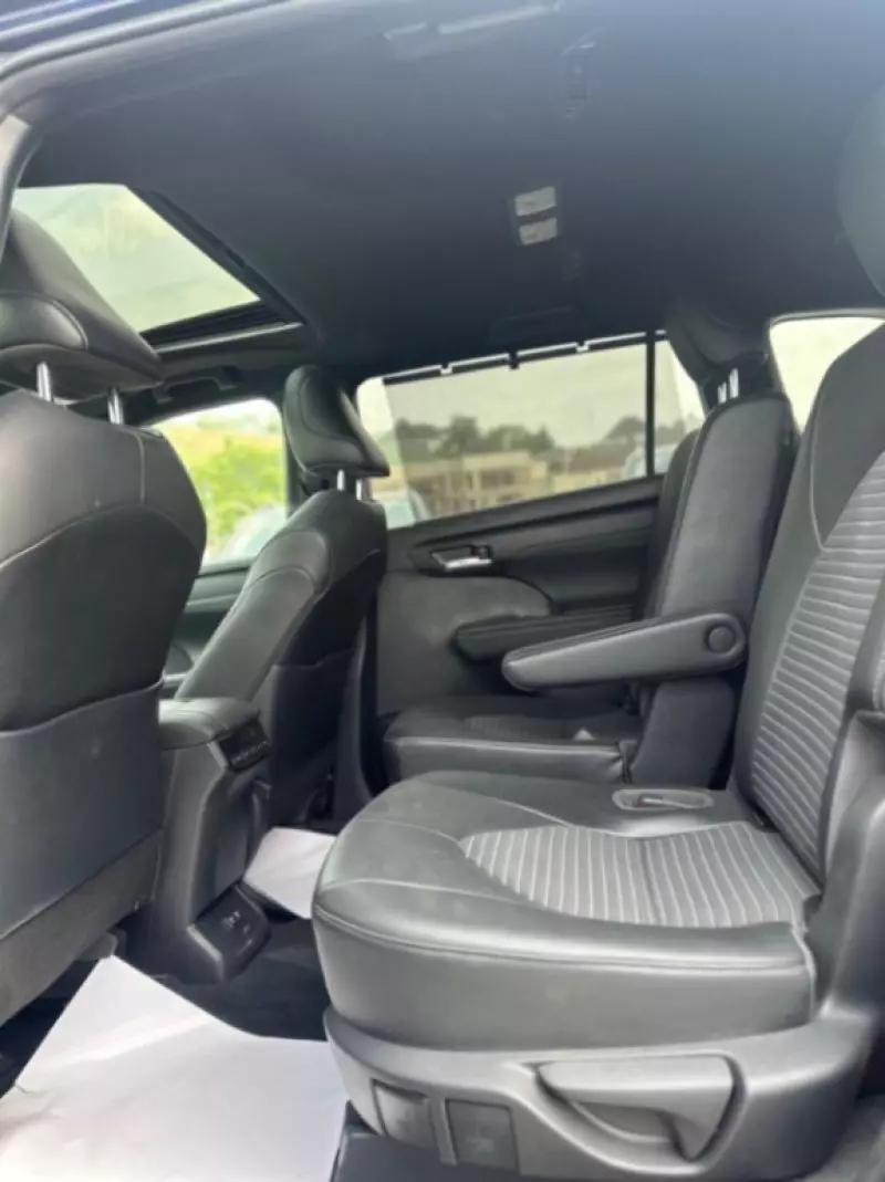 TOYOTA Highlander   - 2021