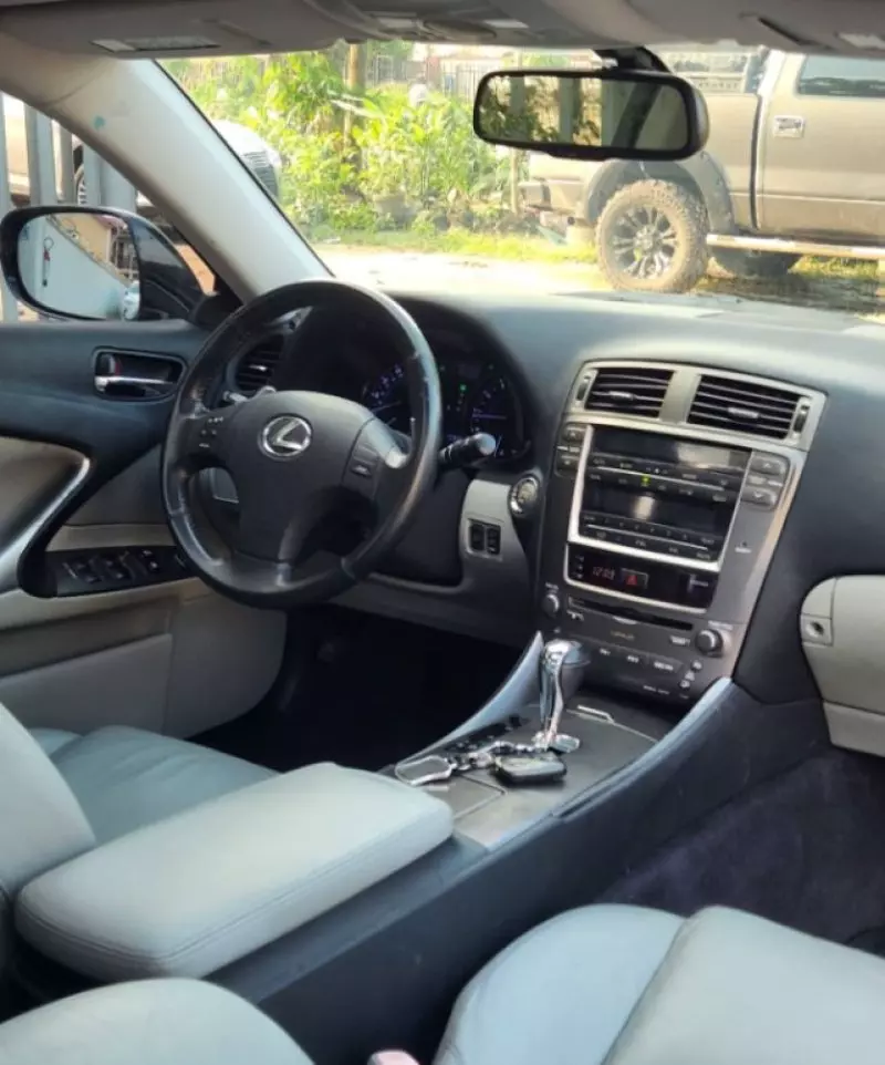 Lexus IS   - 2006