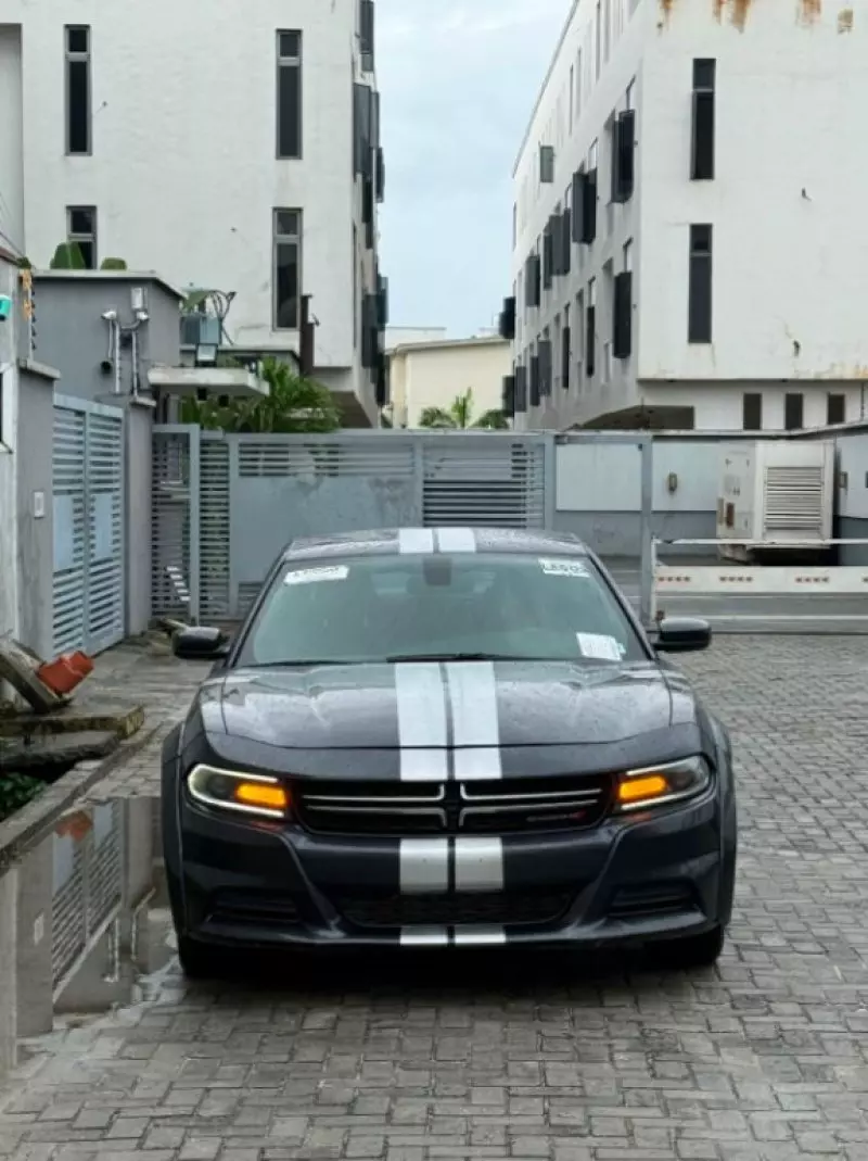 Dodge Charger   - 2016
