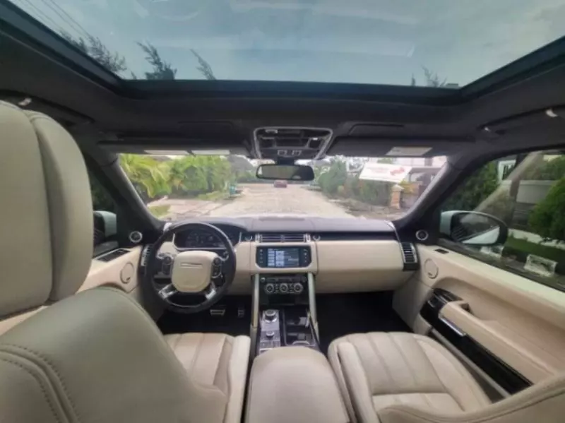 Land Rover Range Rover Velar   - 2018