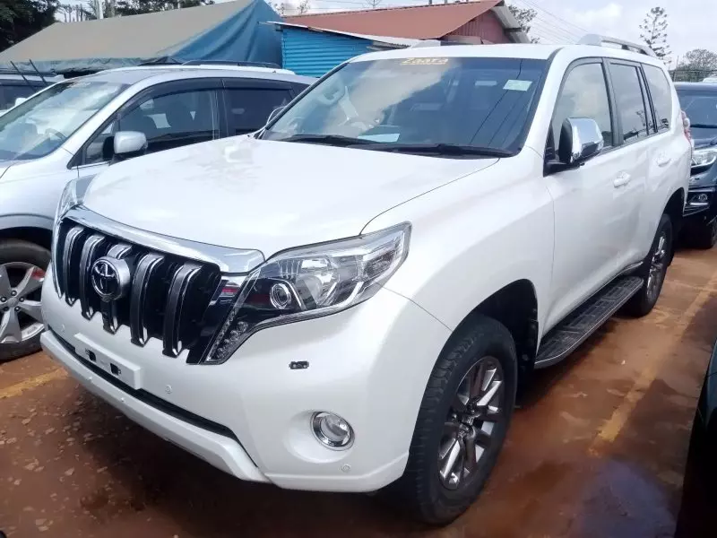 Toyota Landcruiser Prado   - 2016