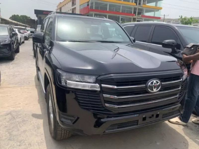 Toyota Land Cruiser   - 2025