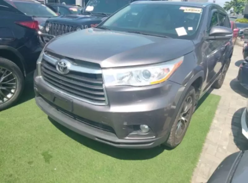 Toyota Highlander   - 2018