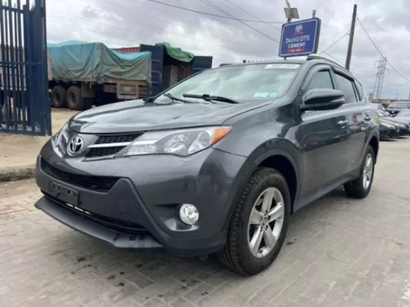 Toyota RAV4   - 2015