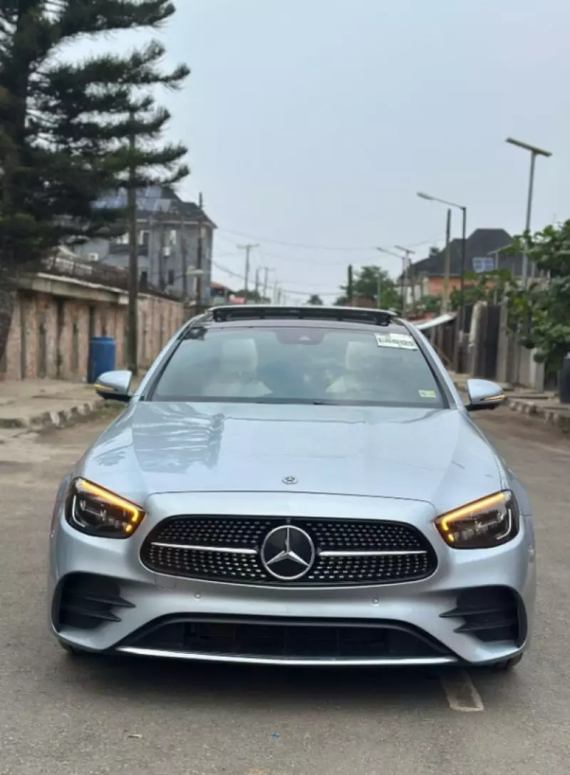 Mercedes-Benz E-class   - 2021