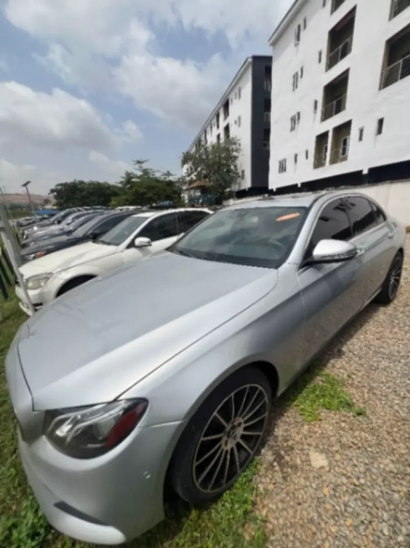 Mercedes-Benz E 300 - 2017