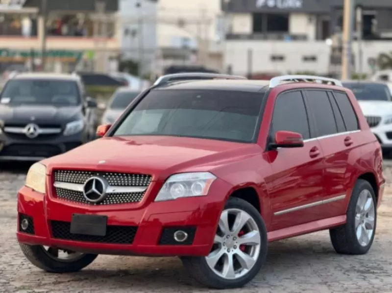 Mercedes-Benz GLK 350   - 2010