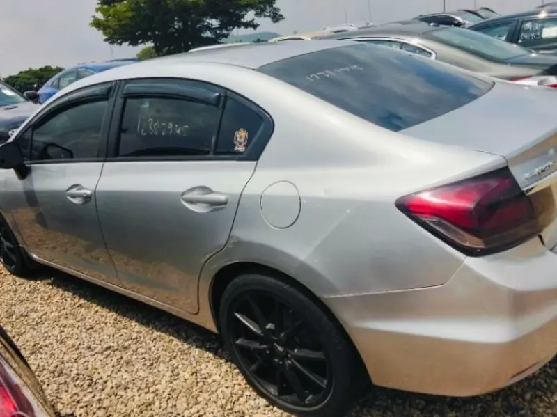 Honda Civic - 2013
