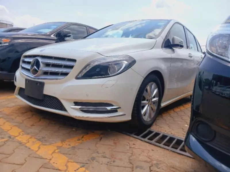 Mercedes-Benz B-Class   - 2013