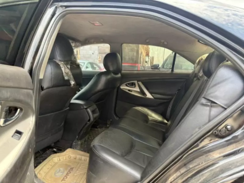Toyota Camry   - 2009
