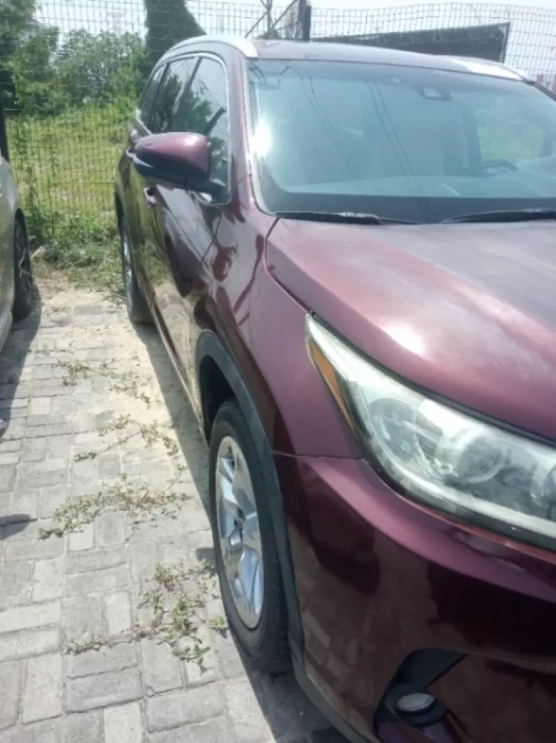 Toyota Highlander   - 2018