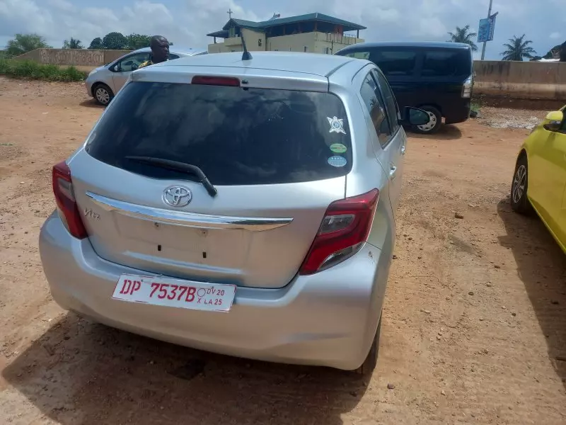 Toyota Vitz   - 2014