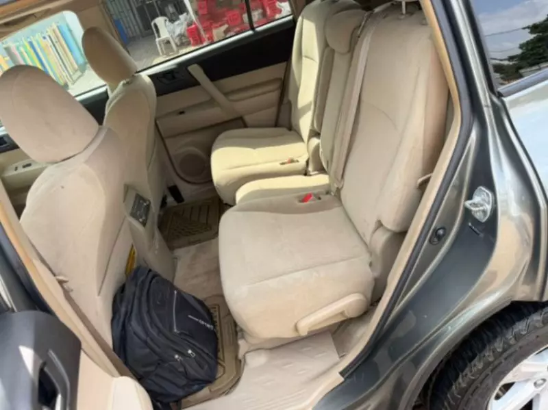 Toyota Highlander   - 2010