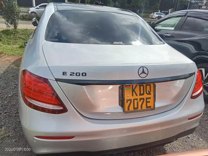 Mercedes-Benz E200   - 2017