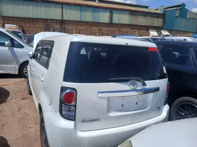 TOYOTA Rumion - 2012