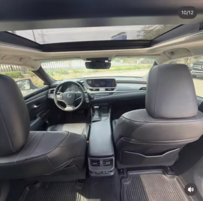 Lexus ES 350   - 2019