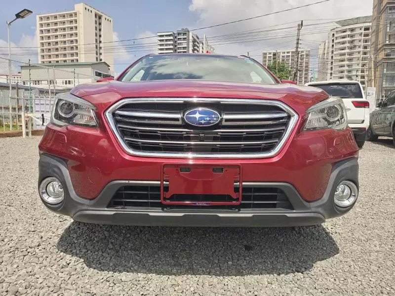 Subaru Outback   - 2018