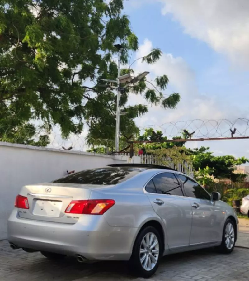 Lexus ES   - 2008