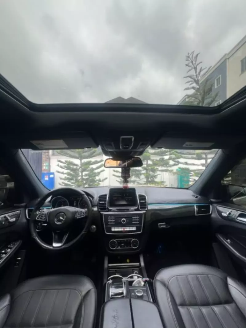 Mercedes-Benz GLE-Class   - 2018