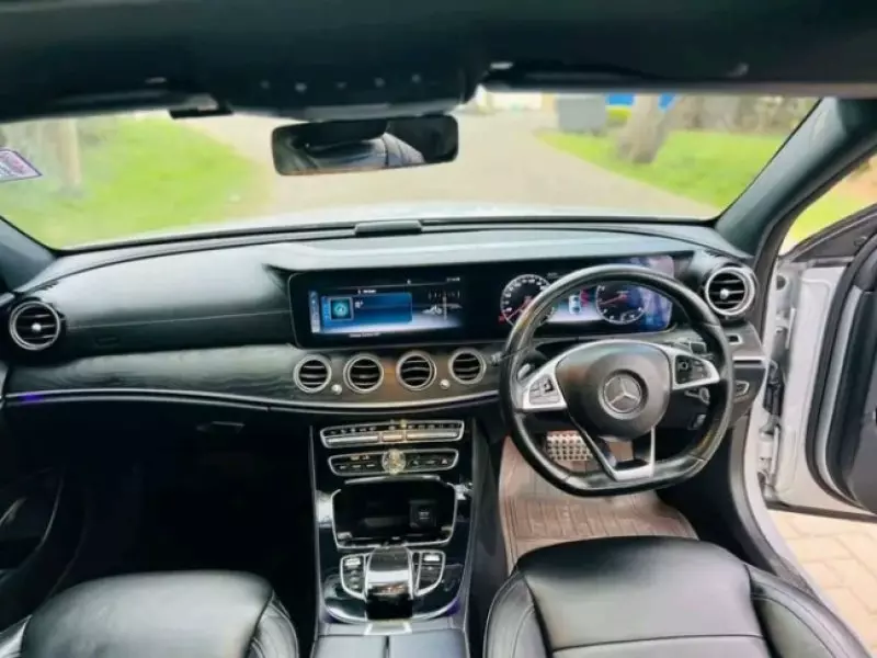 Mercedes-Benz E200   - 2017