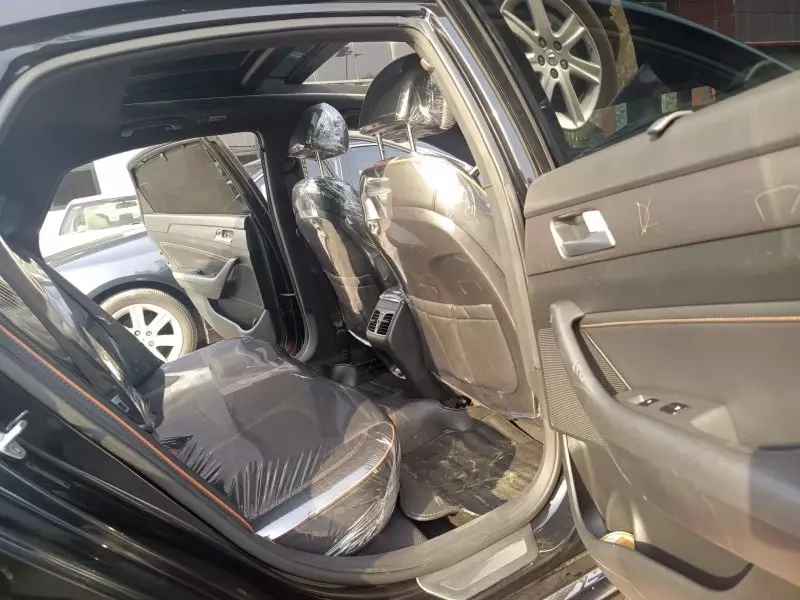 Hyundai Sonata   - 2015