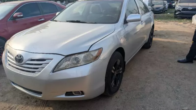 Toyota Camry   - 2008