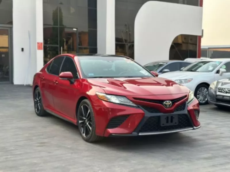 Toyota Camry   - 2019
