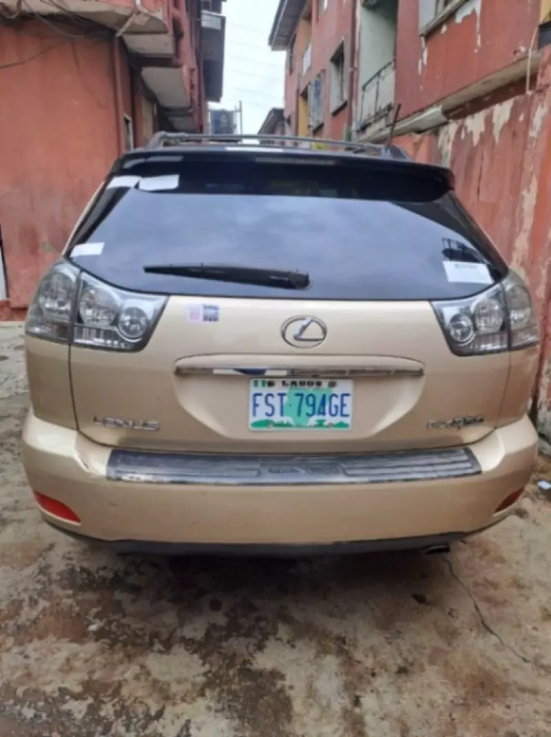 Lexus RX   - 2009