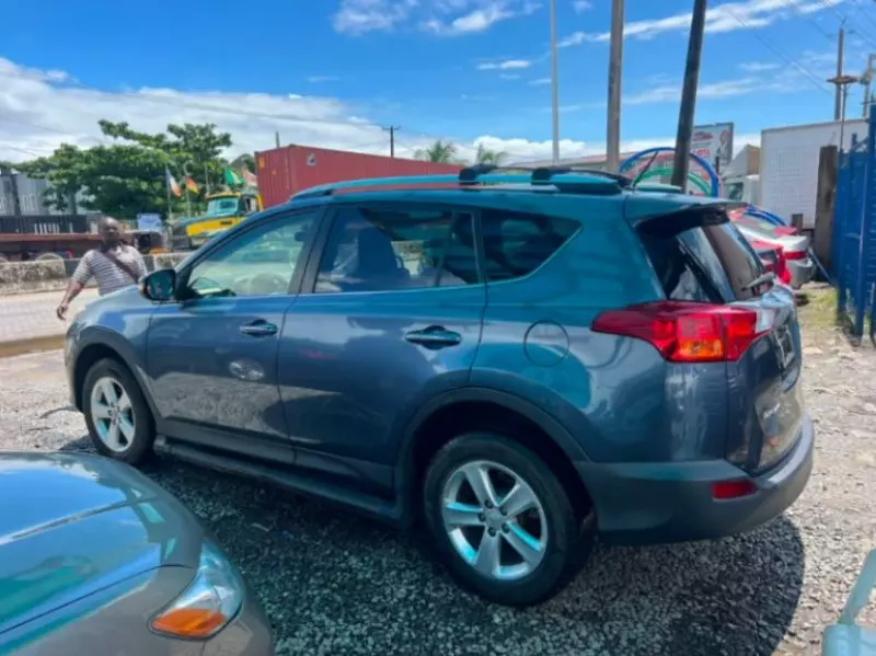 TOYOTA RAV 4   - 2013