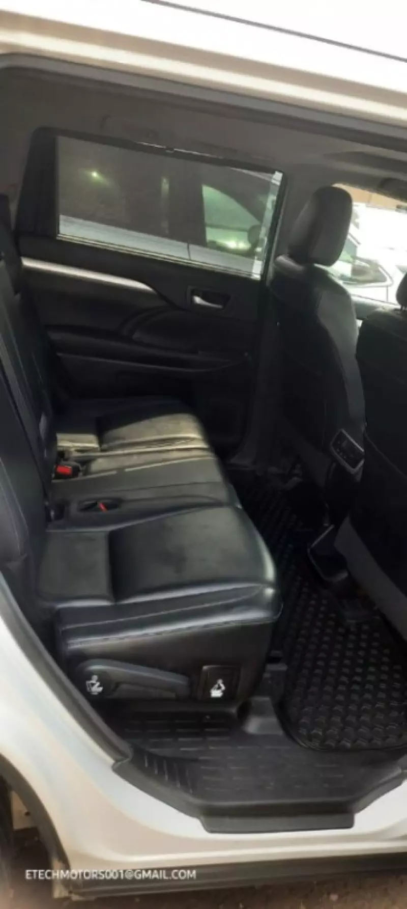 Toyota Highlander   - 2019