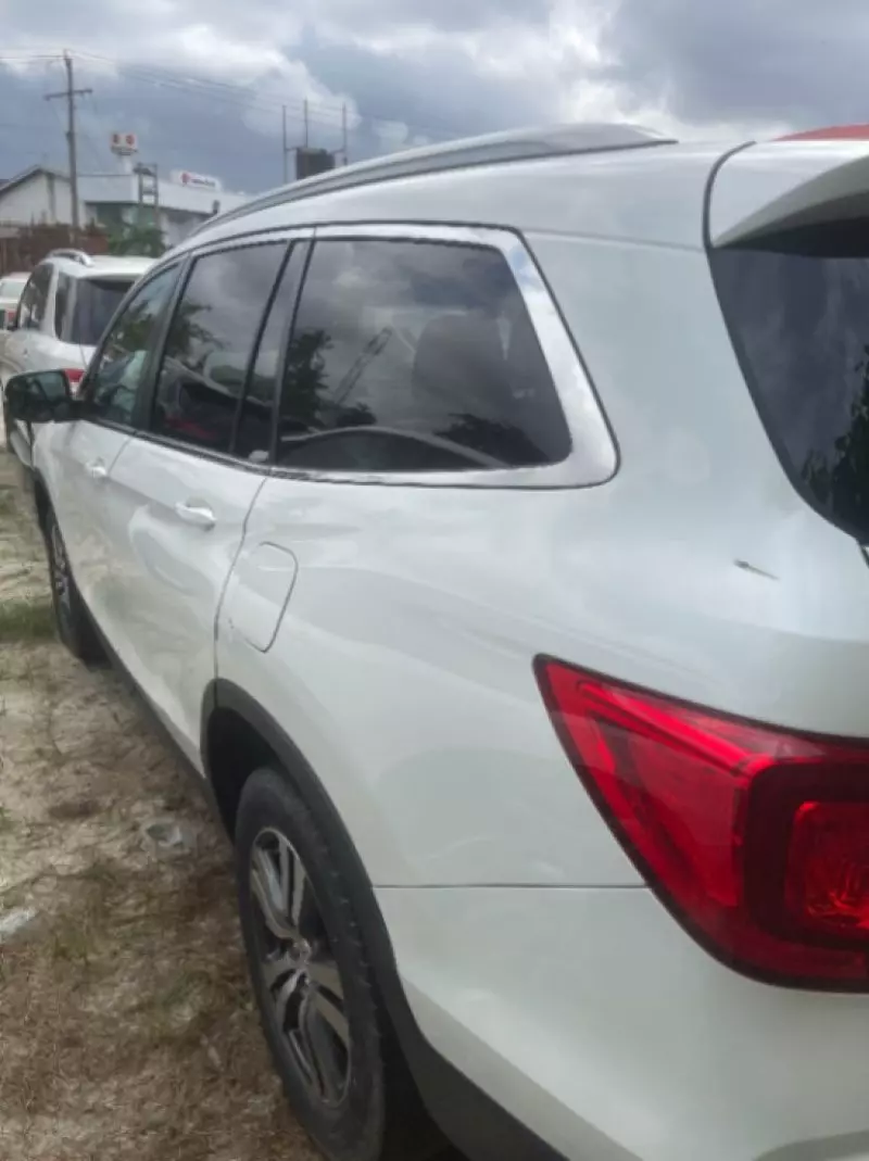 Honda Pilot   - 2016