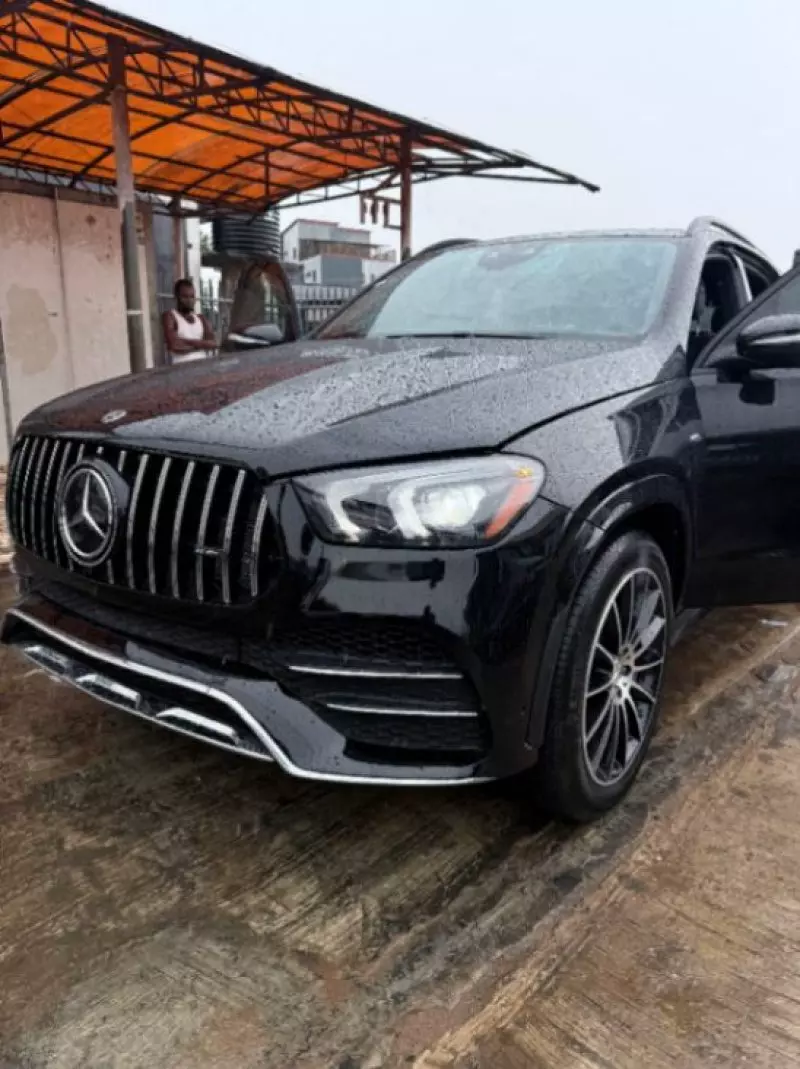 Mercedes-Benz GLE 53 AMG   - 2021