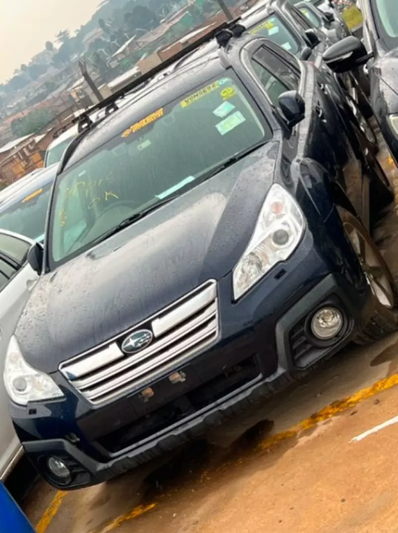 Subaru Outback   - 2013