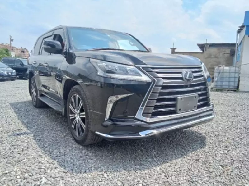 Lexus LX 570   - 2018