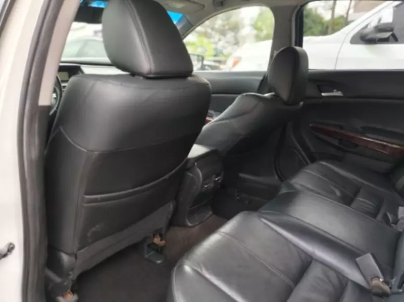 Honda Crosstour   - 2012