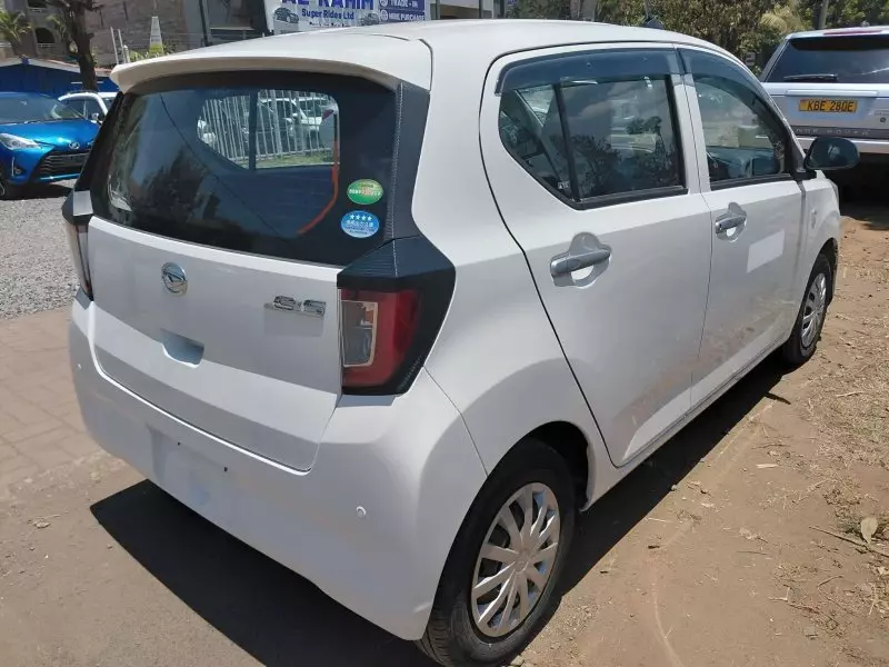 Daihatsu Mira - 2019