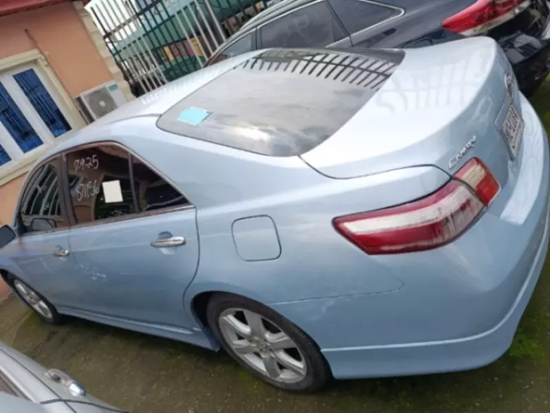 Toyota Camry   - 2007