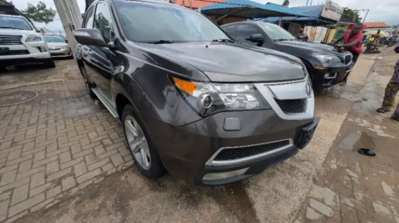 Acura MDX - 2010