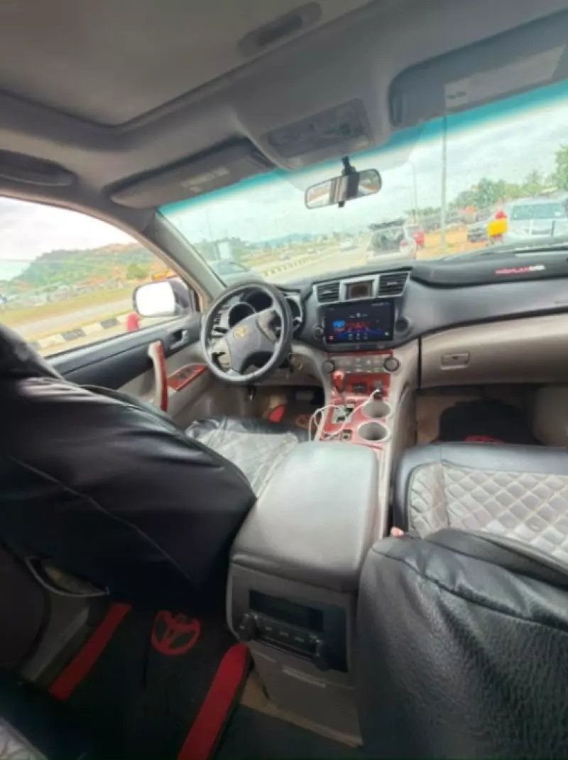 TOYOTA Highlander - 2009