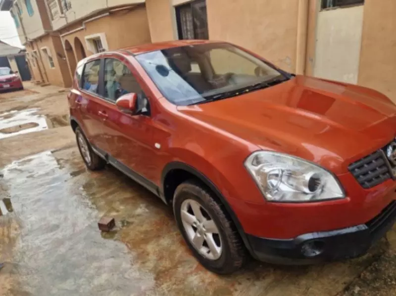 Nissan Qashqai   - 2008