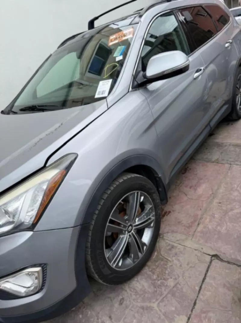 Hyundai Santa Fe - 2016