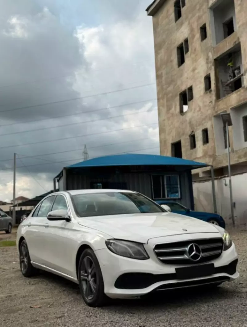 Mercedes-Benz E350 - 2016