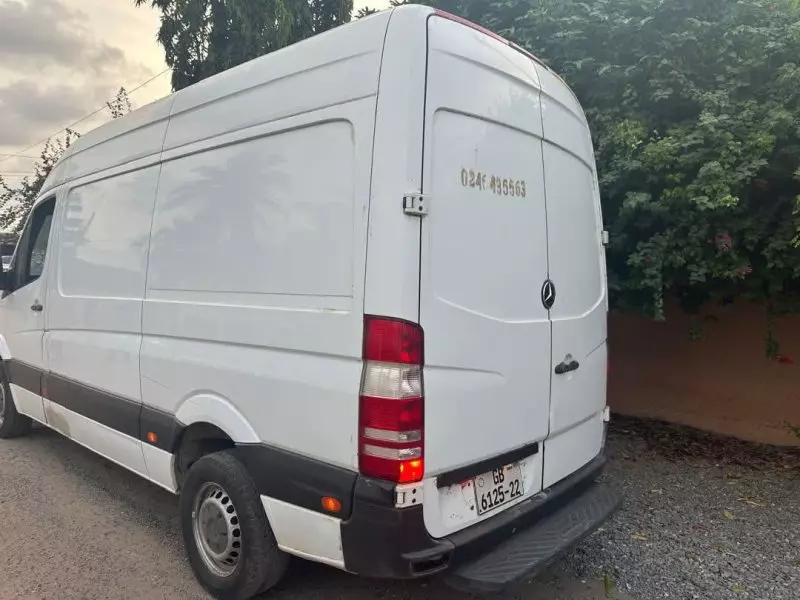 Mercedes-Benz Sprinter - 2010