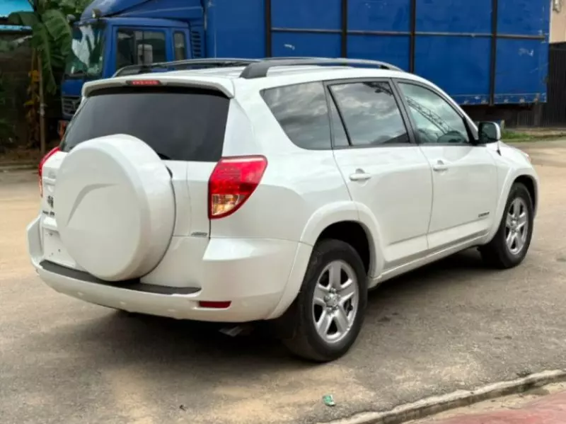 TOYOTA RAV 4 - 2008