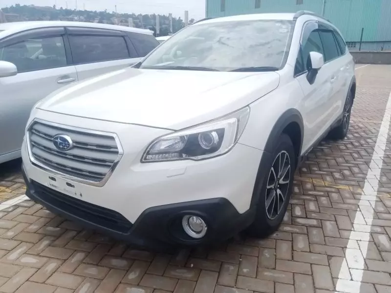 Subaru Outback   - 2016